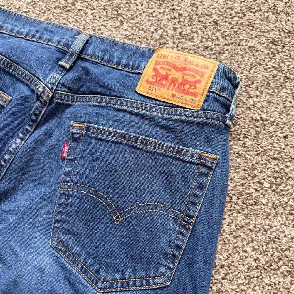 Levis 511 Jeans Mens 35x32 Blue Slim Fit Taper Medium Wash Denim